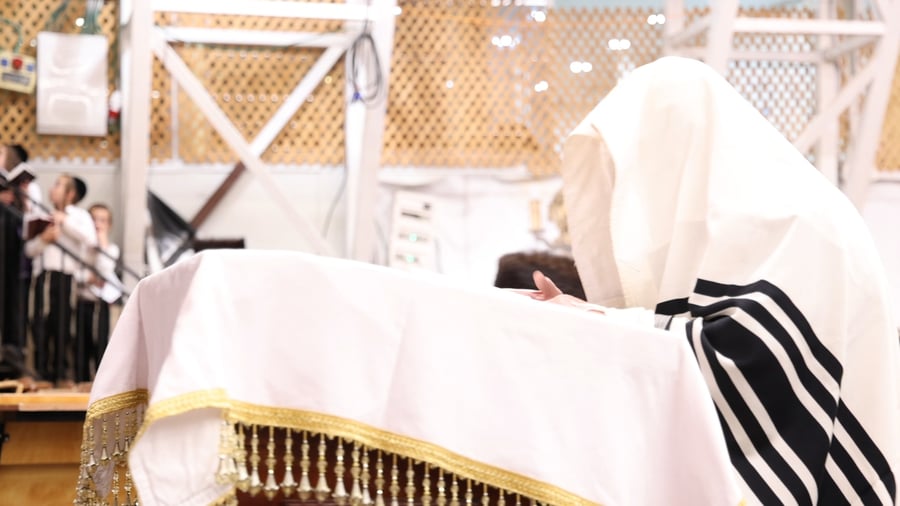 סליחות ראשונות בחצה"ק פינסק קרלין