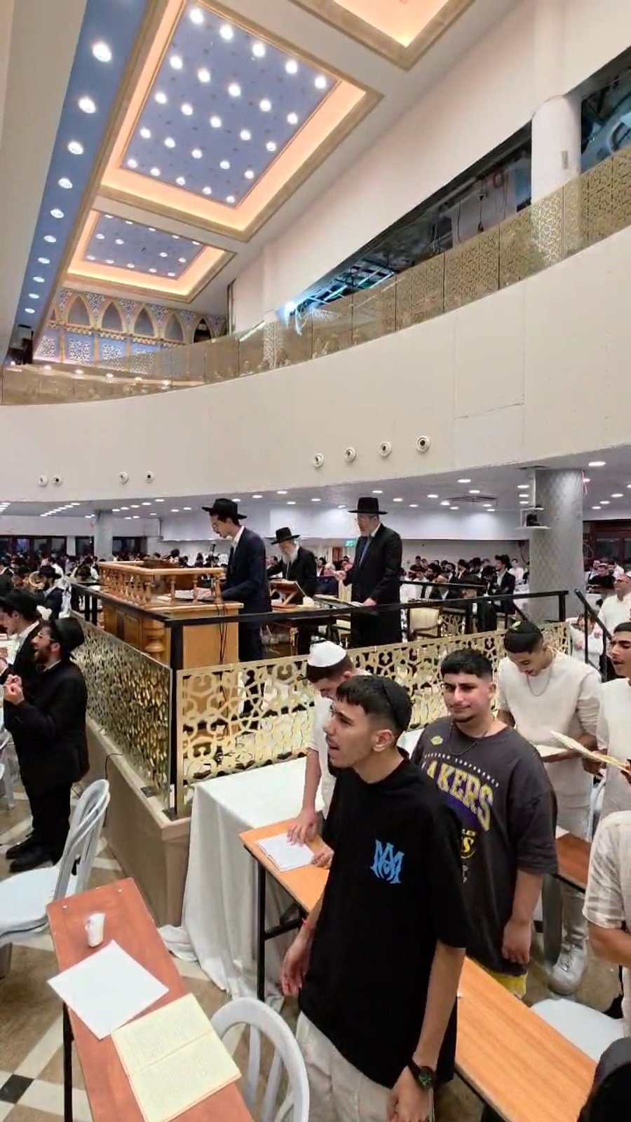 הגר"ד לאו בסליחות אצל הגר"ר אלבז 