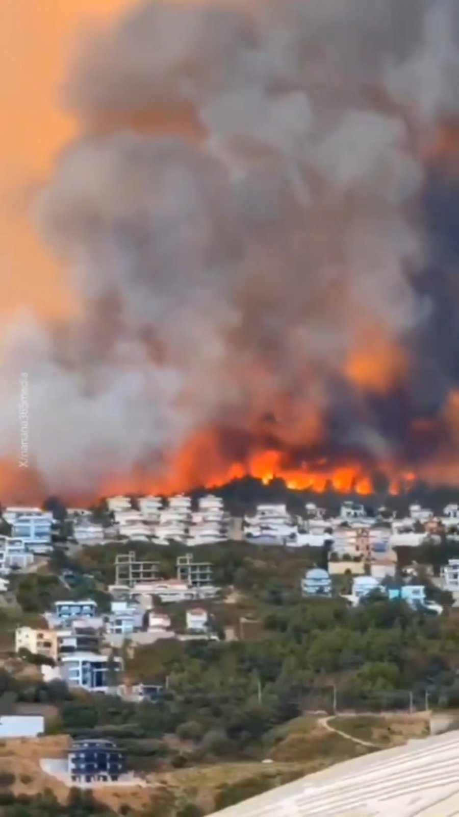 טורקיה בוערת