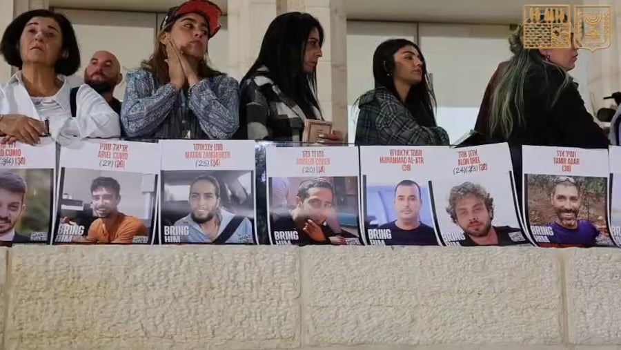 התפילות בכותל המערבי, הלילה