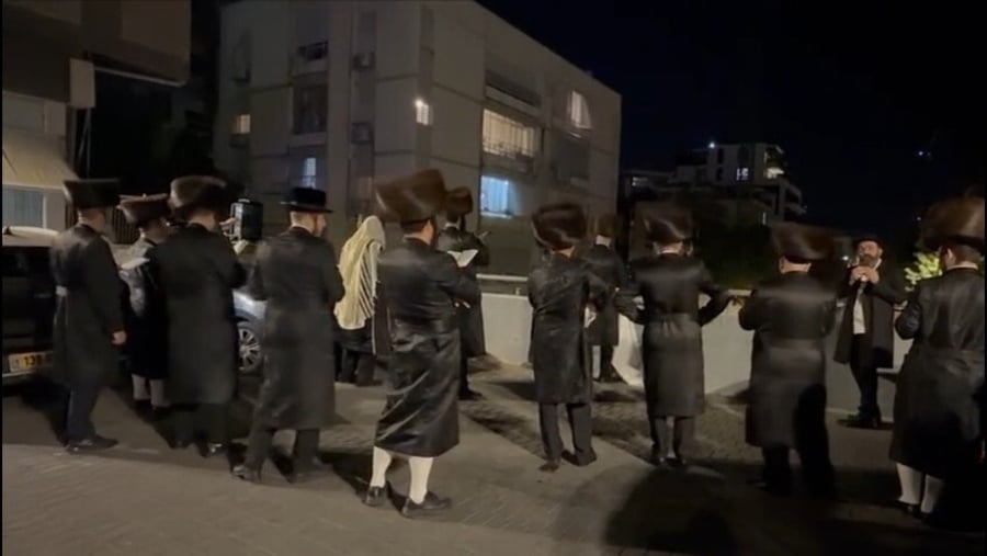 סליחות מול בית היועמ"שית