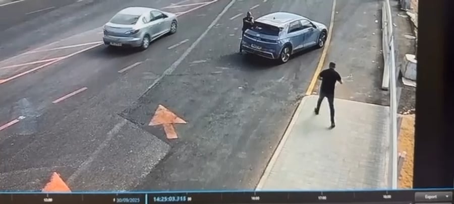 אל"מ חזי נחמה מחסל את המחבל בזירת הפיגוע