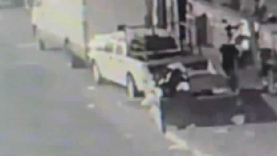 השלכת האבנים