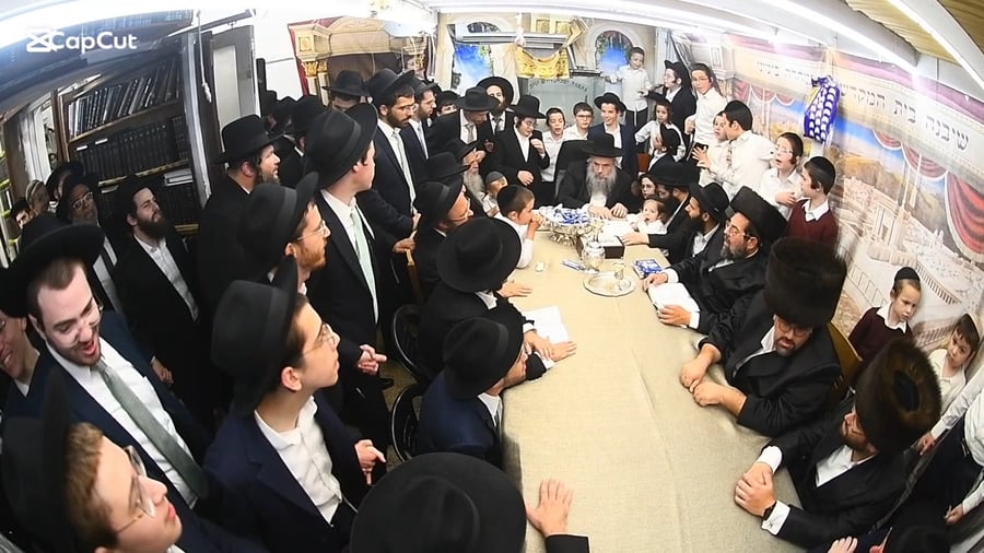 שמחת בית השואבה אצל הרה"ג יצחק שאול קנייבסקי