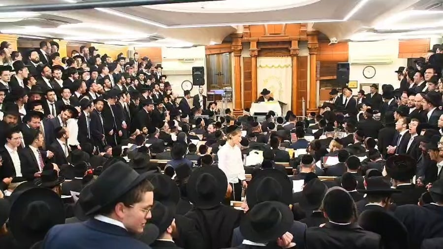 הגה"צ רבי דן סגל בשמחת בית השואבה