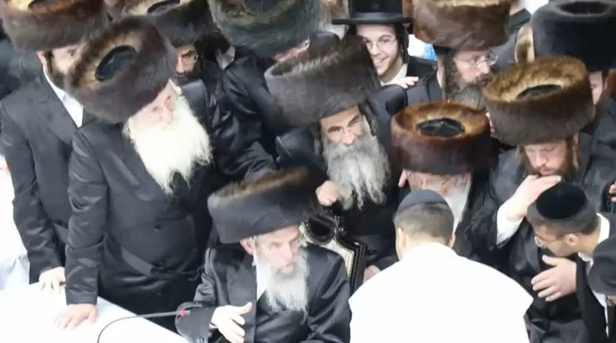 העריקים אצל האדמו"רים בחול המעוד סוכות תשפ"ו