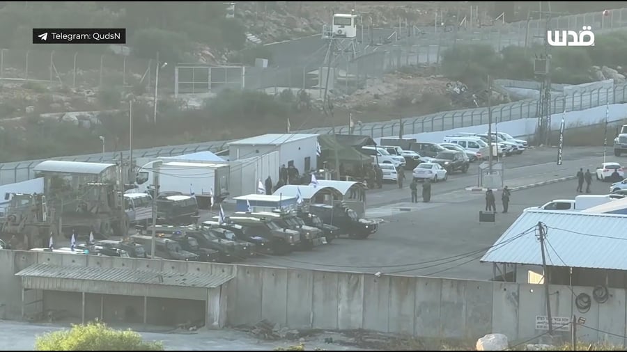 מחנה עופר הבוקר