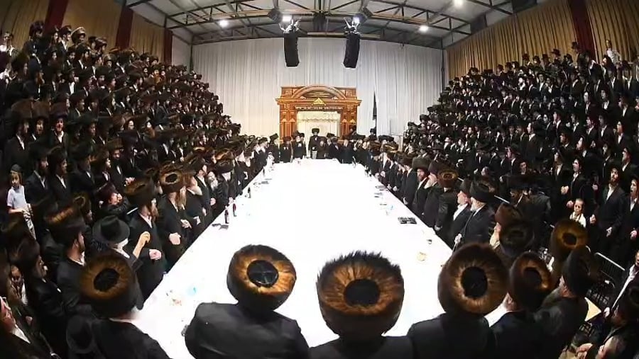 נעילת החג שמחת תורה בחצה"ק סאדיגורה