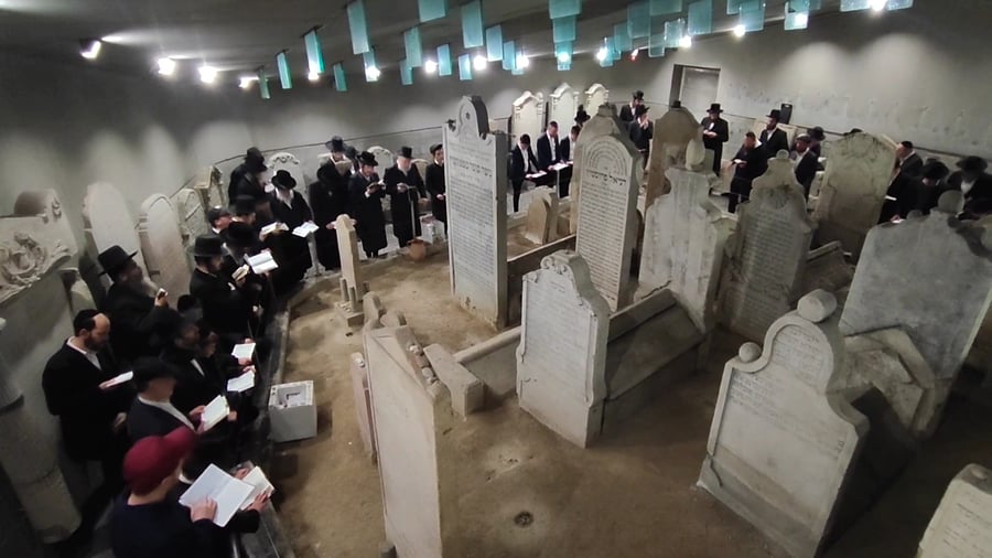 הילולת מרן ה'חתם סופר' זי"ע בעיר פרעשבורג