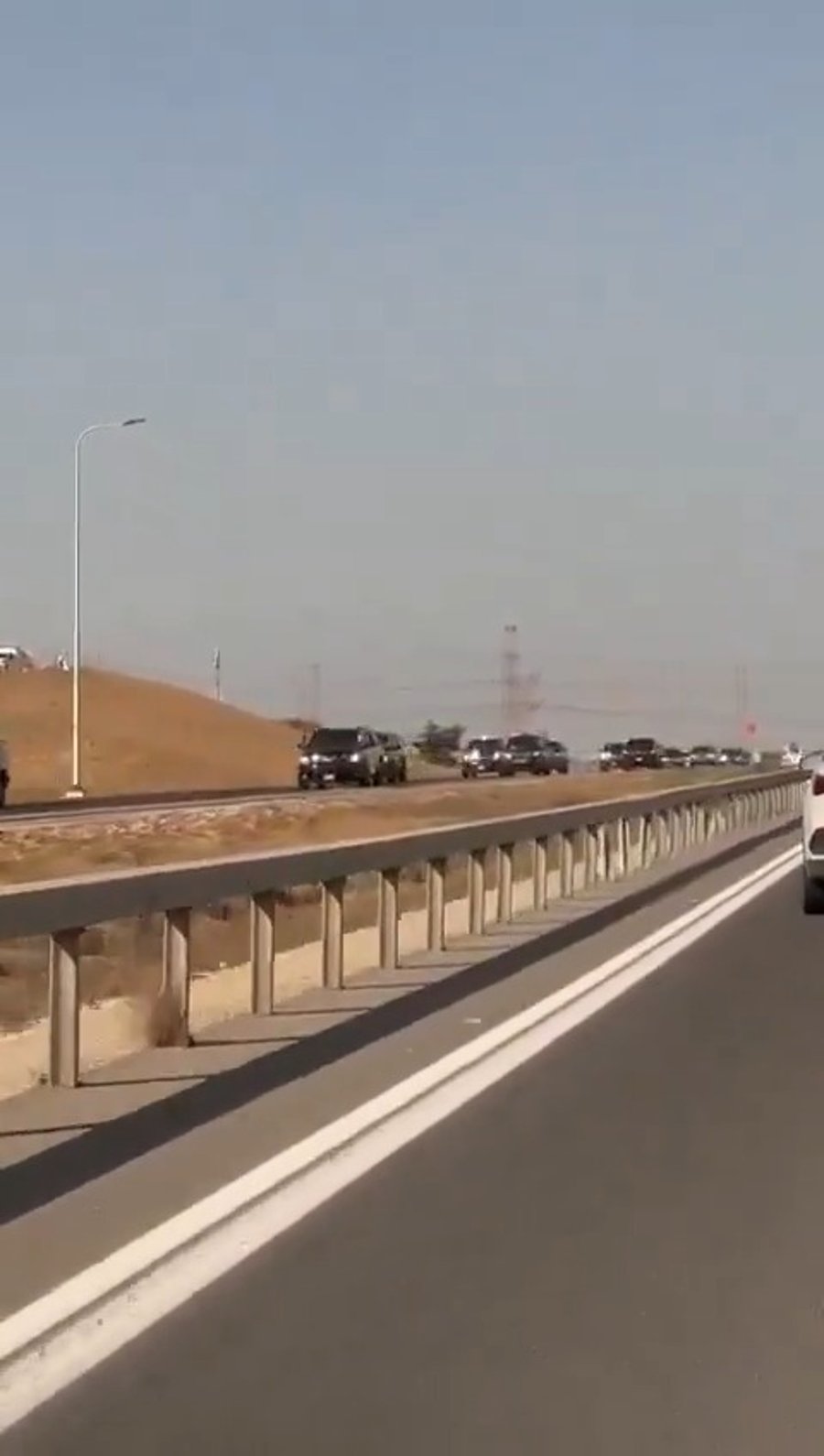 ג'יי.די. ואנס בדרכו למרכז הפיקוד האמריקאי בקרית גת