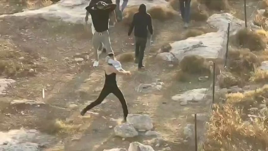 מיידים אבנים על מתיישבים, השבת