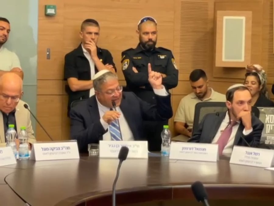 בן גביר במהלך דבריו