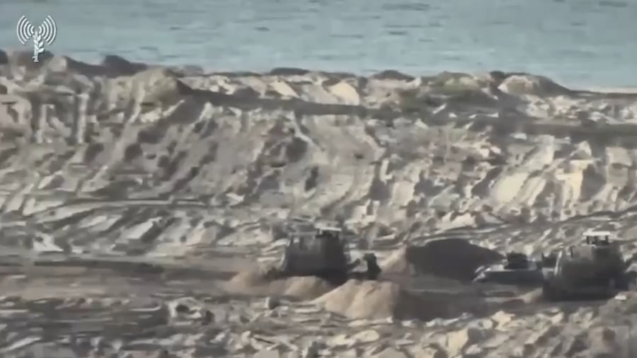 תיעוד של כניסת כוחות חטיבה 401 לרצועת עזה