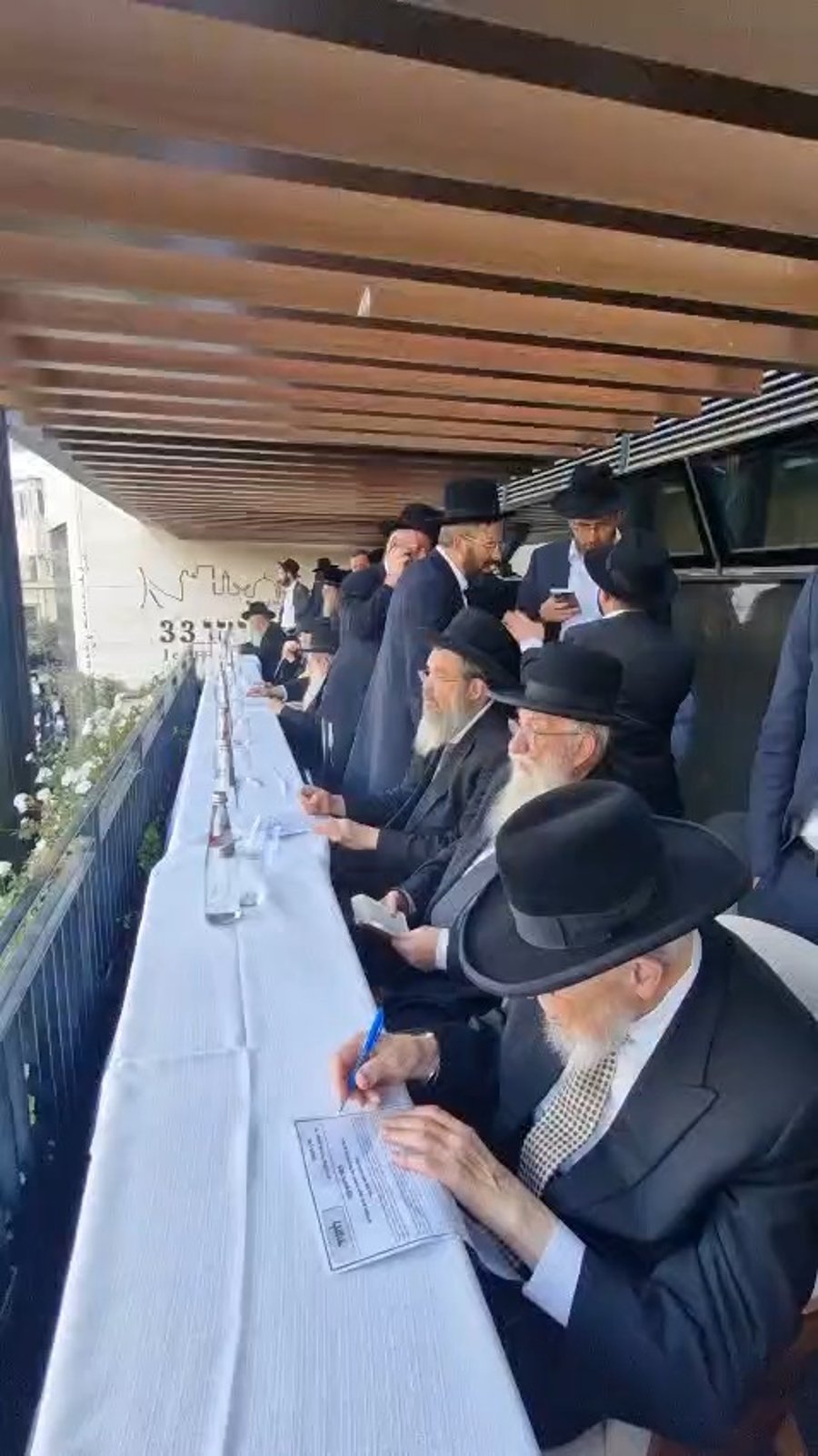 במת הרבנים במלון ירמיהו 33 בעצרת המיליון