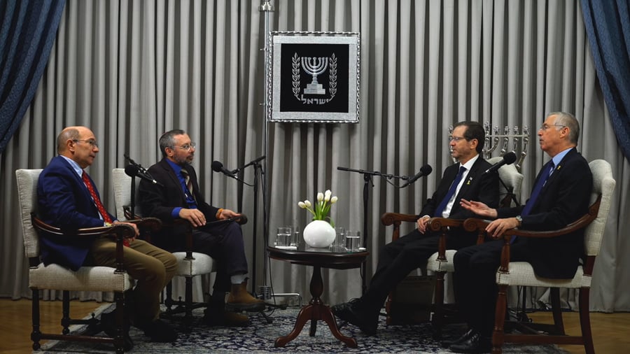 האחים הרצוג בראיון משותף