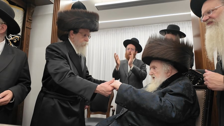 האדמו"ר מבאיאן בביקור אצל הגר"מ שטרנבוך