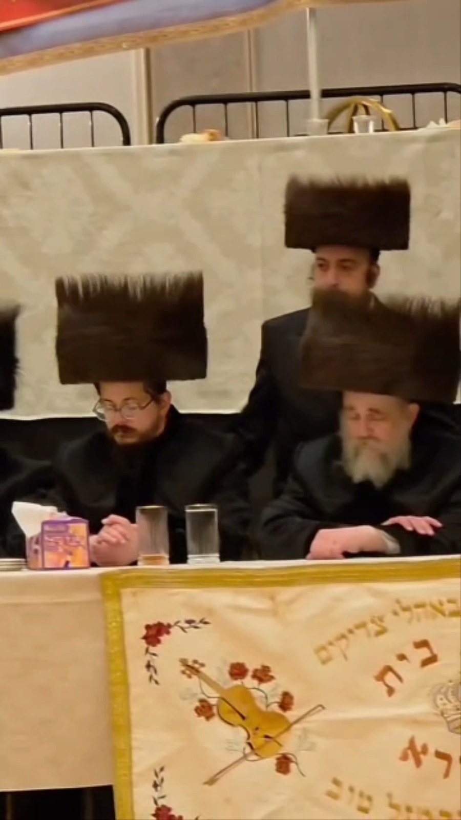 שמחת נישואי בן האדמו"ר מסקווירא ב"פ