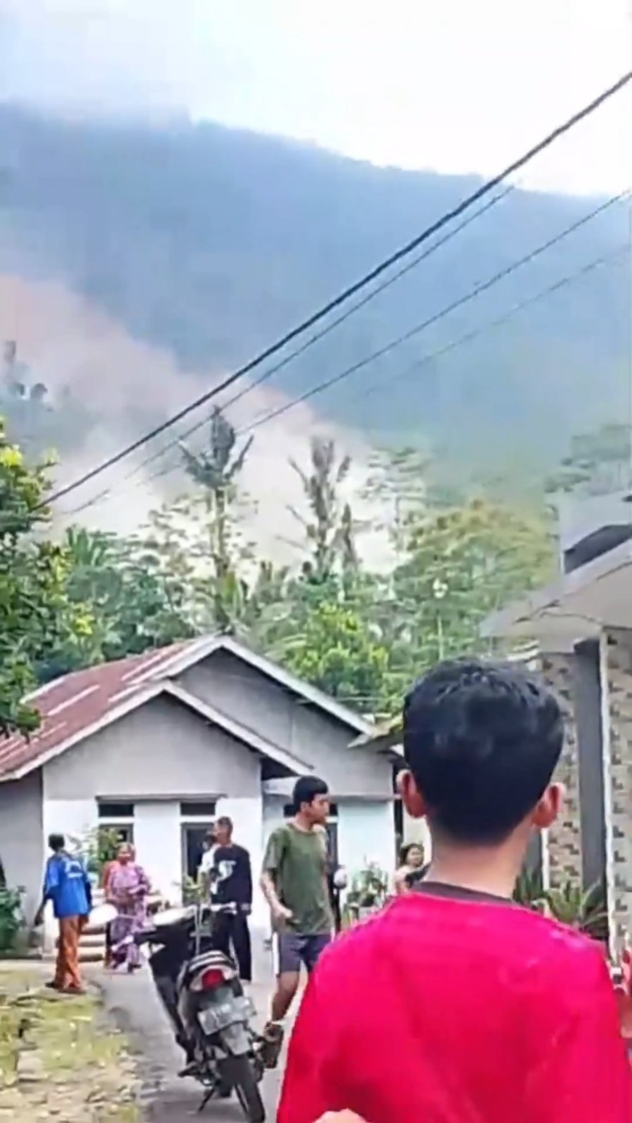 מפולת בוץ באינדונזיה