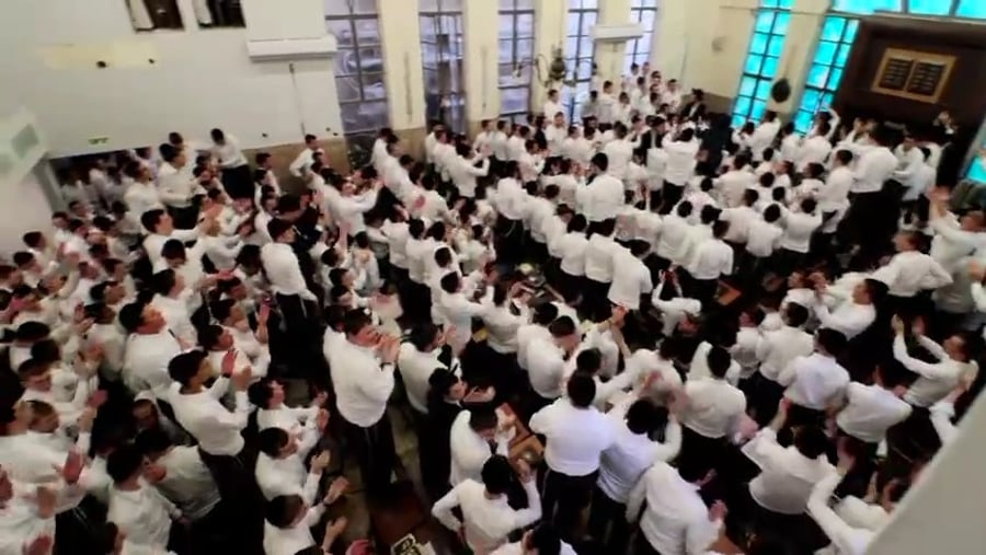 גבעת פוניבז' ביום קבלת הפסק הדרמטי