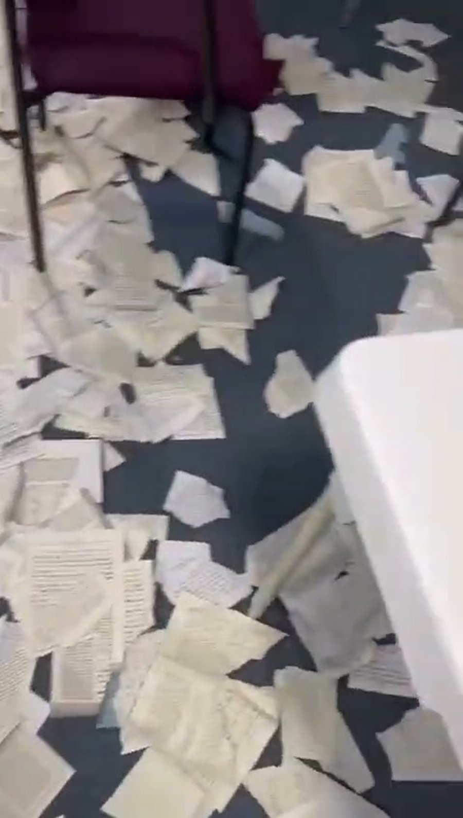 תיעוד המעשה המחריד בבית הכנסת