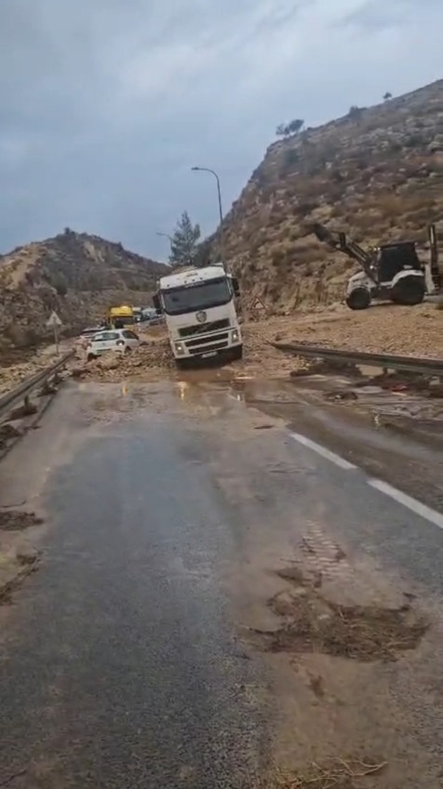 ליד מודיעין עילית