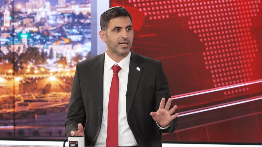 השר שלמה קרעי בריאיון על חוק הגיוס