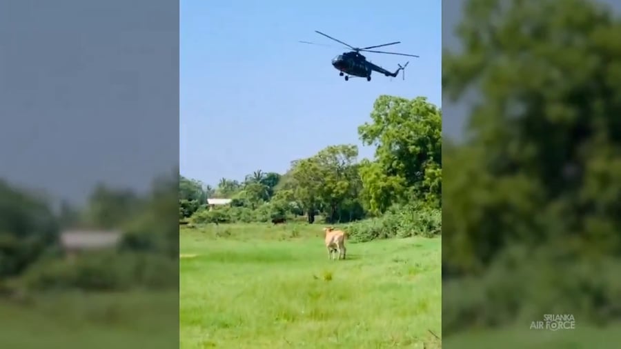 חיל האוויר מחלץ אזרחים בסרי לנקה
