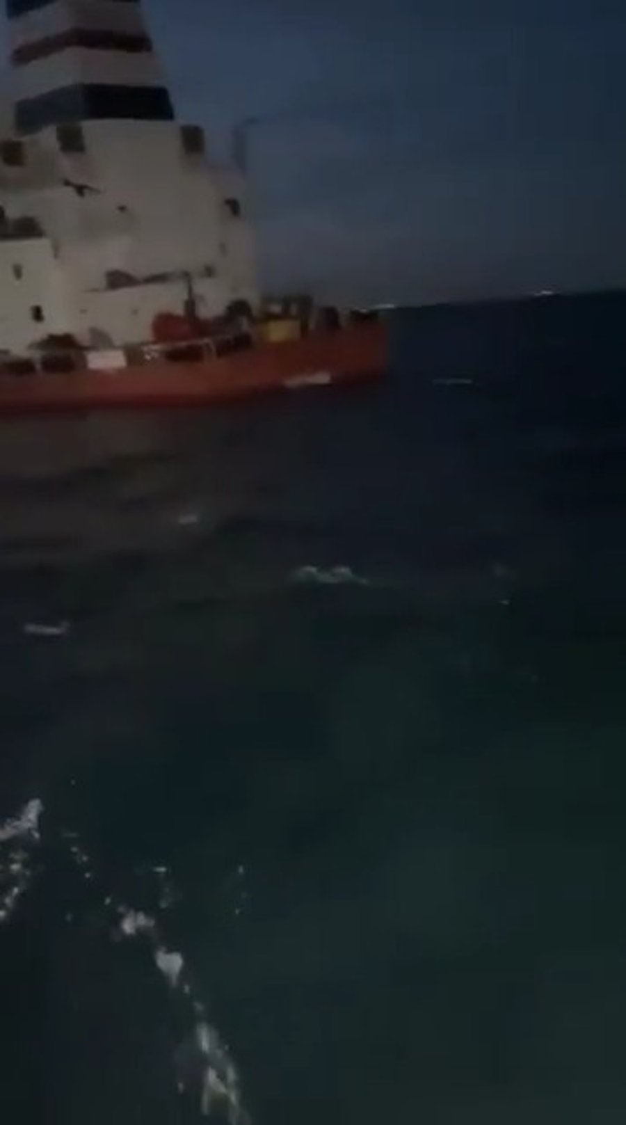 המיכלית הטובעת לחופי סנגל