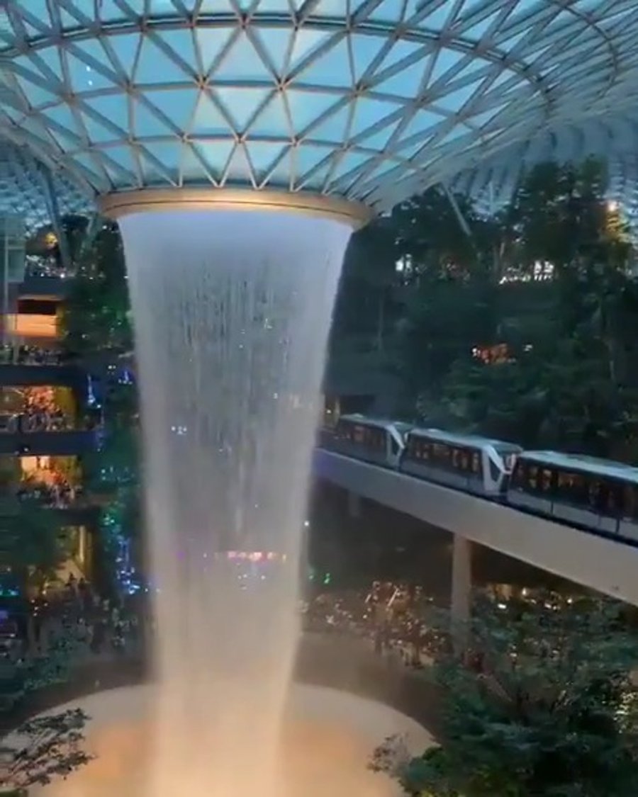 ג'ול נמל התעופה צ'אנגי , סינגפור