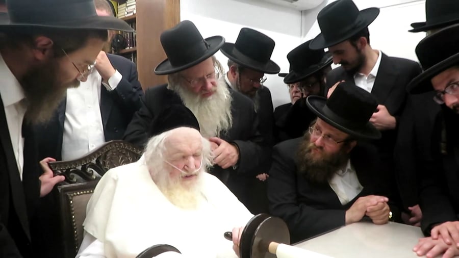 תלמידי 'שער המלך' אצל הגר"מ שטרנבוך