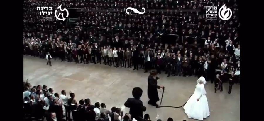 האדמו"ר מקרלין סטולין בריקוד מצווה טאנץ