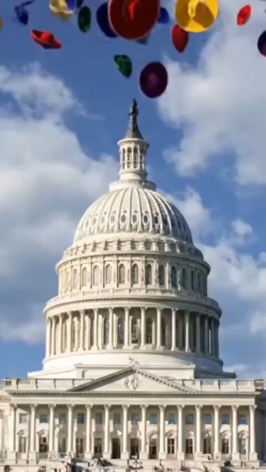 "שום דבר לא יעצור אותם מלהשבית את הממשלה למהגרים לא חוקיים"