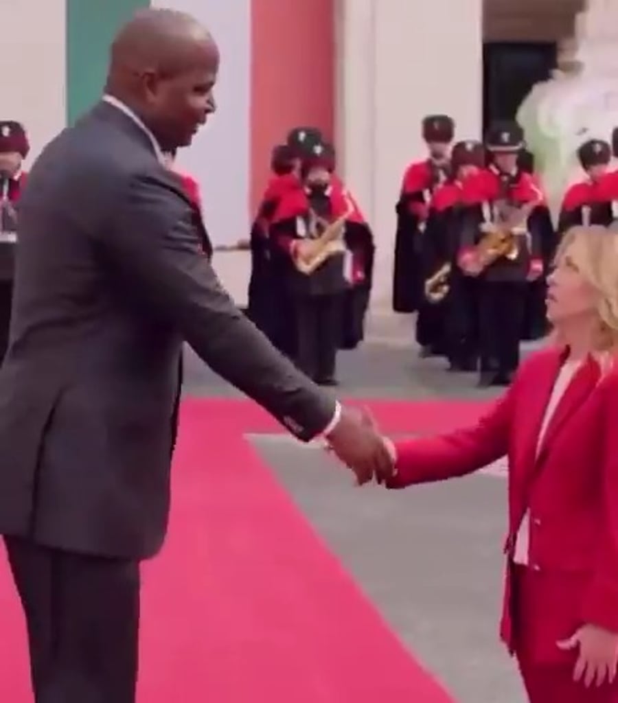 המפגש בין ראש ממשלת איטליה ולבים נשיא מוזמביק