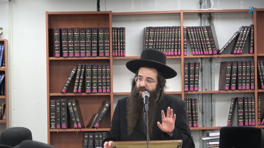 הגה"ח אברהם מרדכי אלתר בשיחתו