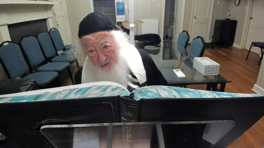 הרב יעקב דוד סטפנסקי בשיעור על מסכת נדה