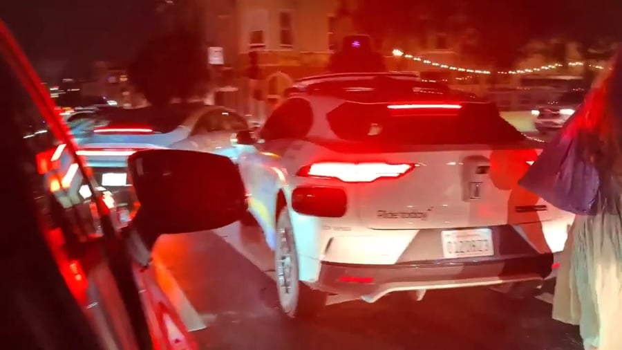 המוניות האוטונומיות בסן פרנסיסקו 