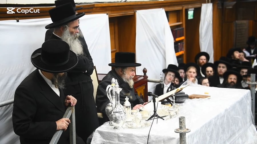 זאת חנוכה בחצה"ק רחמסטריווקא 