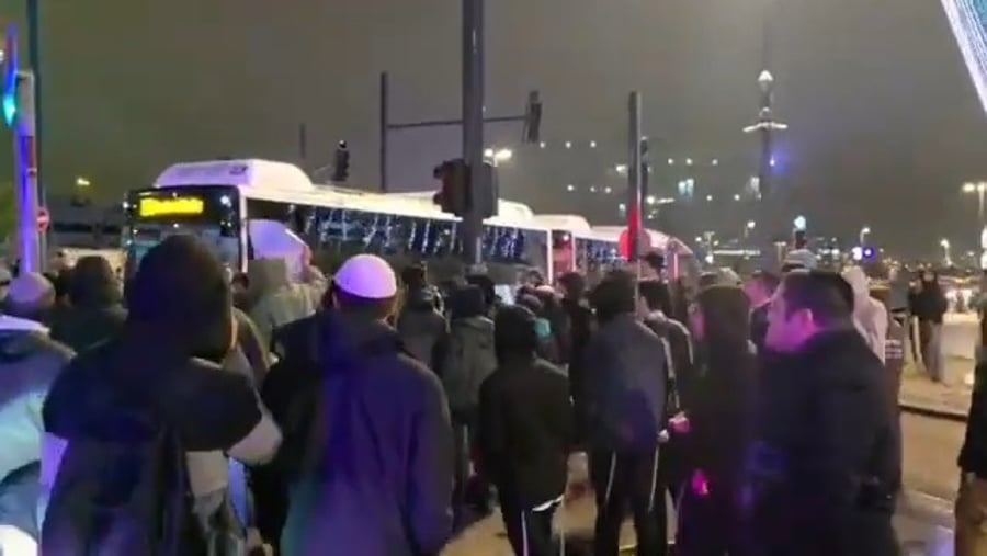 ההפגנה בכניסה לירושלים