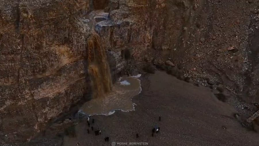 גל ראשון בקומראן - התיעוד המלא