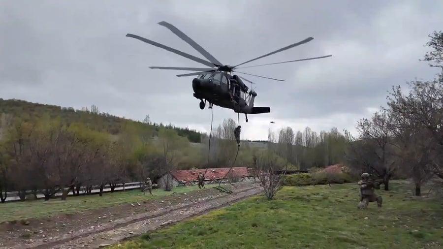 סרטון רשמי , אימונים טורקיה ומצרים