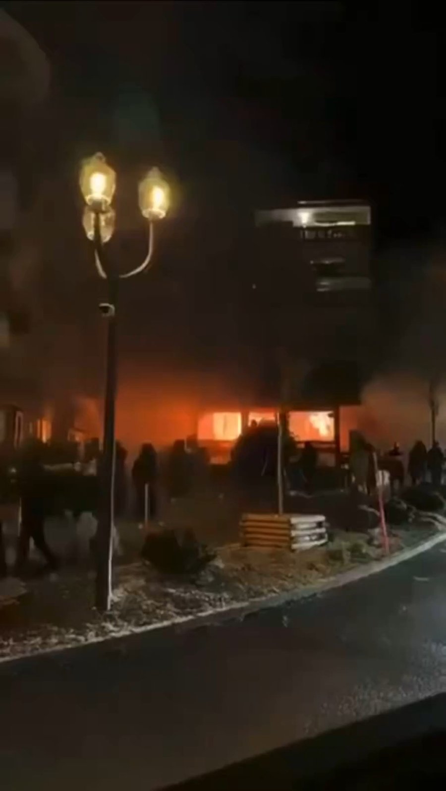 הזירה לאחר הפיצוץ