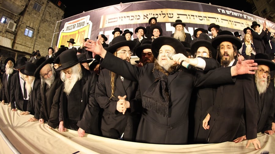 הגה"צ רבי יעקב מאיר שכטר בקבלת עול מלכות שמים