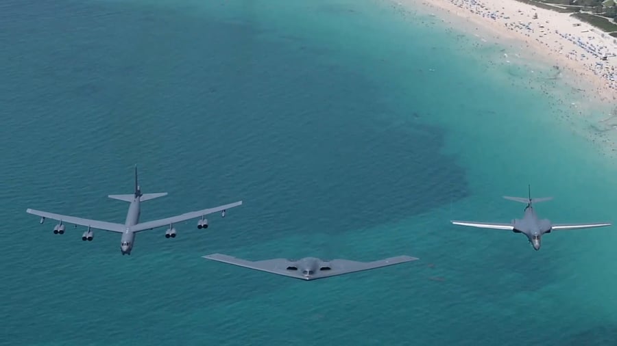 מטוסי העל האמריקאים באימון