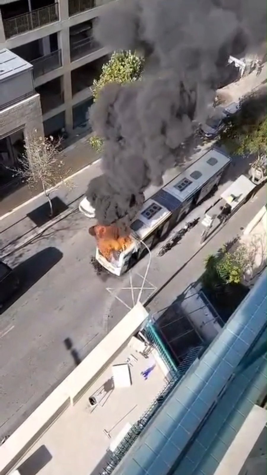 שריפת האוטובוס ברחוב ירמיהו בירושלים