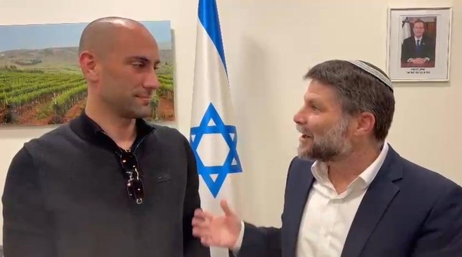 אוראל עם שר האוצר