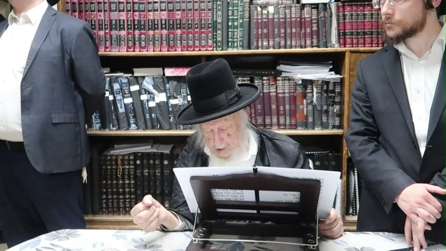 תהילים במעונו של הגרב"ד פוברסקי