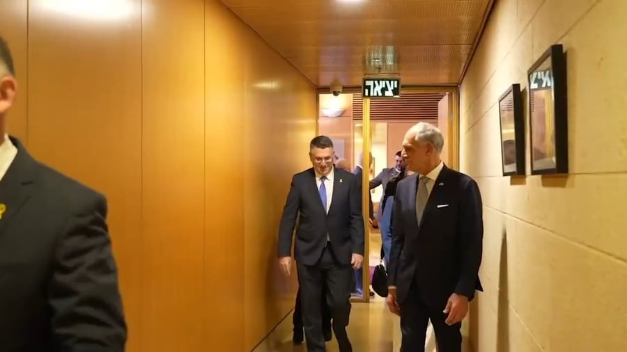 המפגש עם שר החוץ