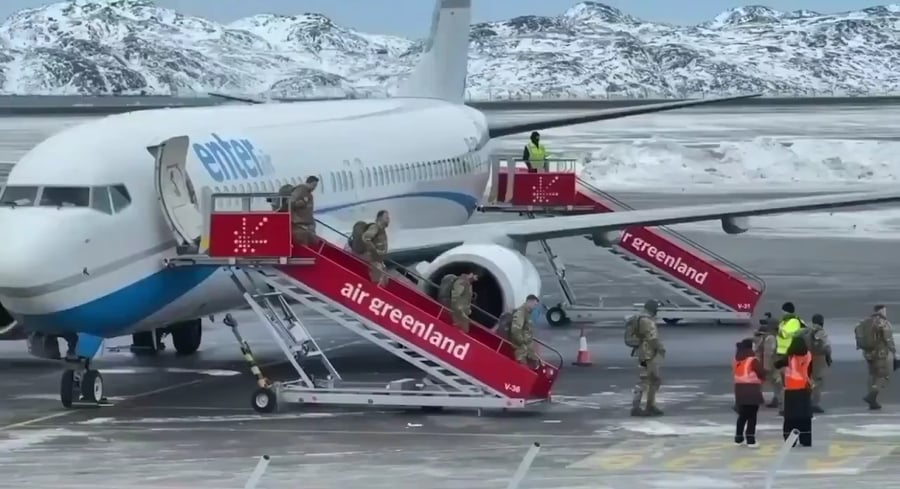 החיילים חוזרים