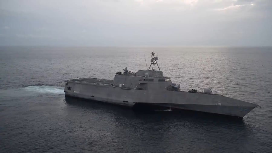 שיגור מטוס אוטונמי מספינת הקרב