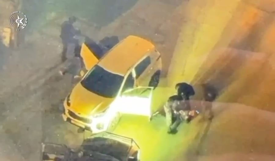 רגעי הדרמה: מעצר החשוד, שהתחבא ברכב